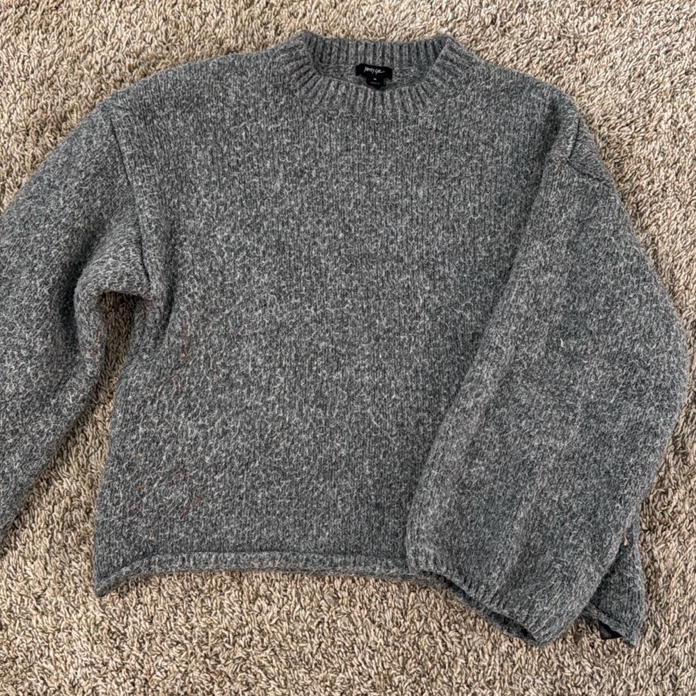 Nasty Gal Gray Crew Neck Sweater with Ribbed Cuffs